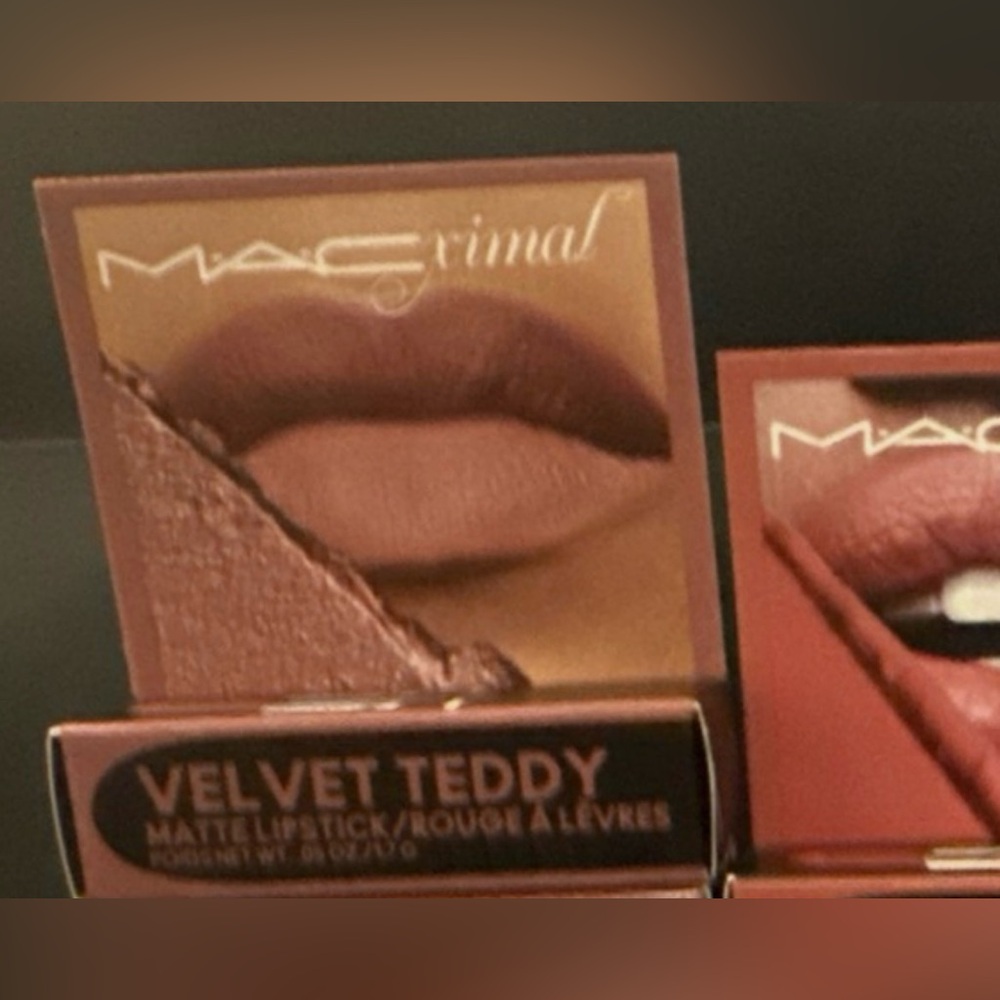 New! MAC mini Velvet Teddy lipstick